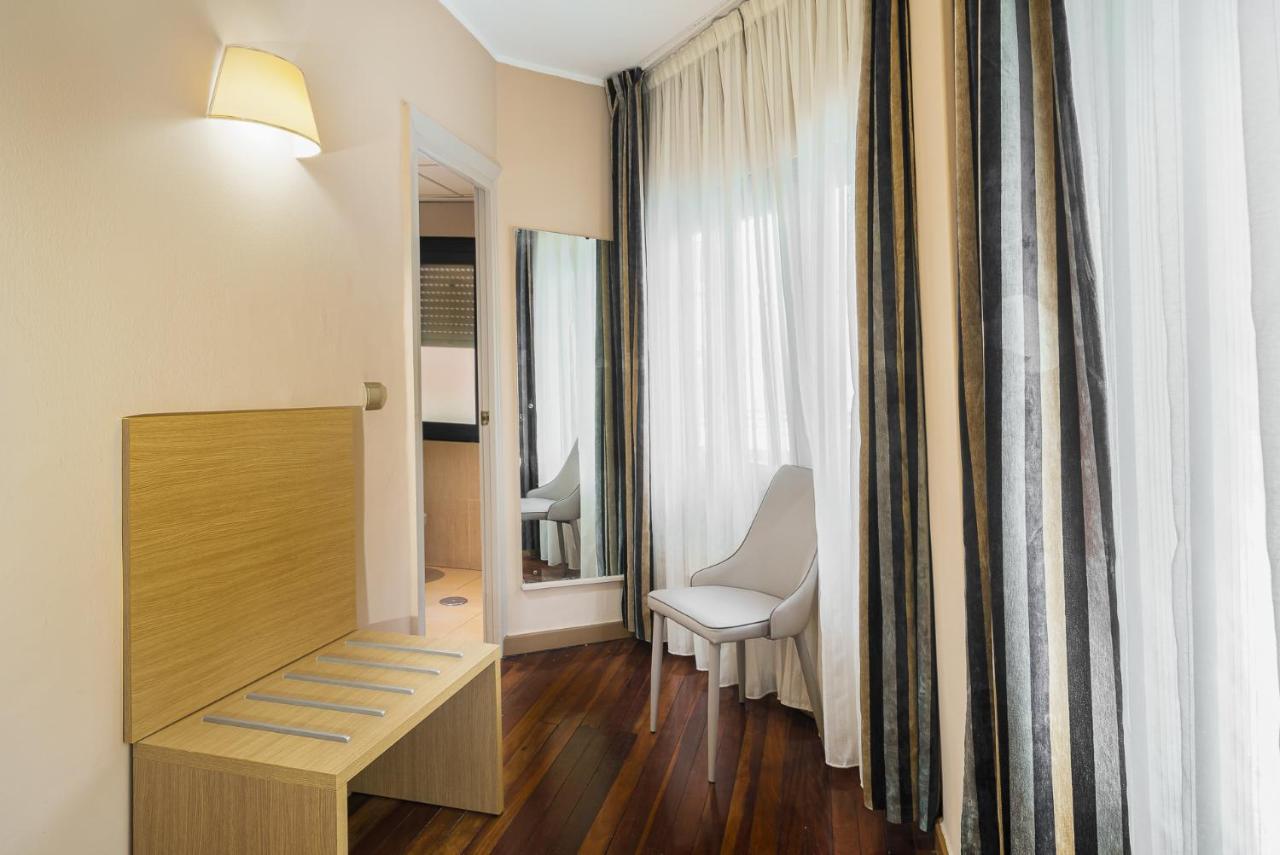 Hotel Regio Torrelavega Eksteriør bilde