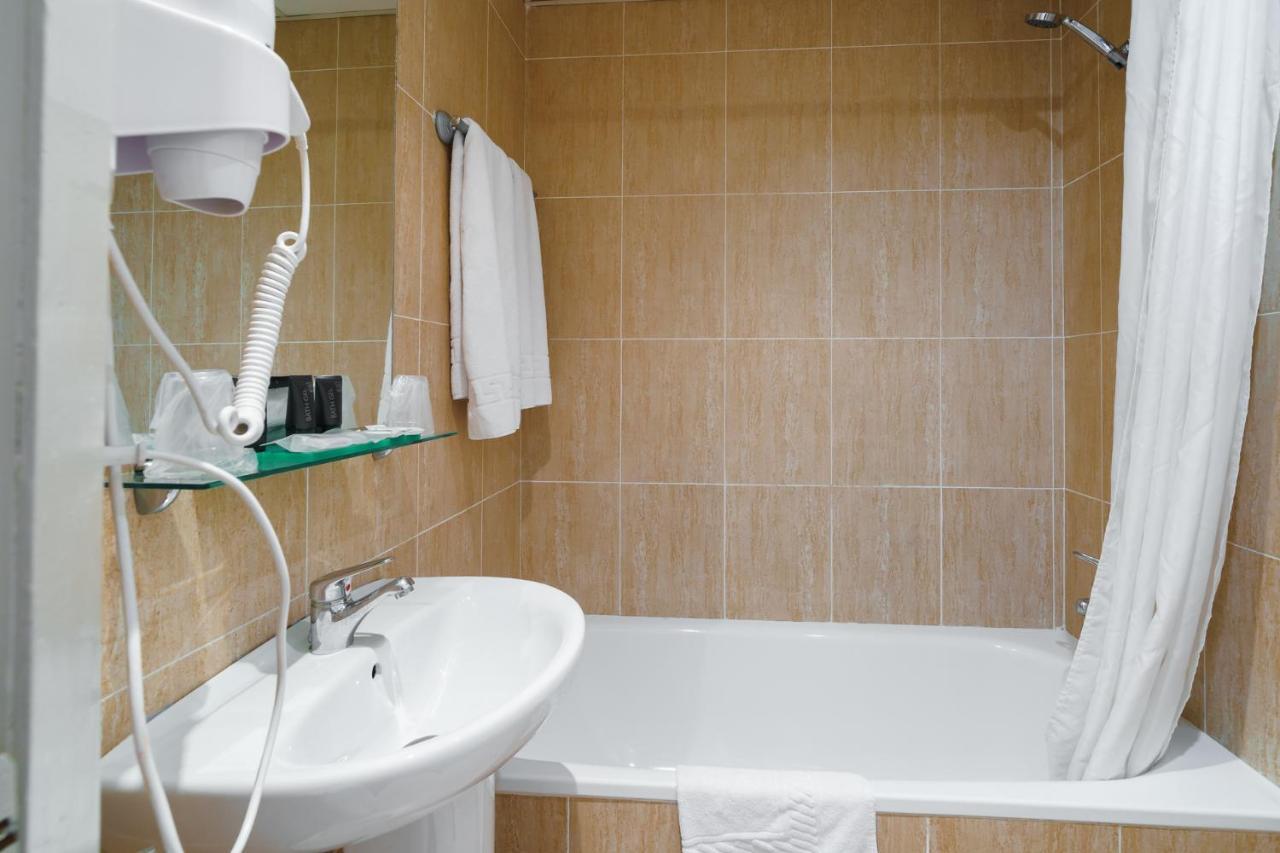 Hotel Regio Torrelavega Eksteriør bilde