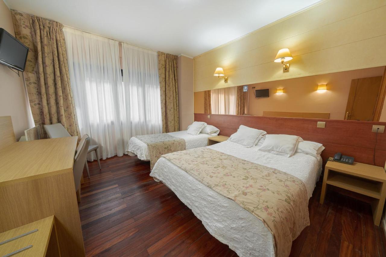 Hotel Regio Torrelavega Eksteriør bilde