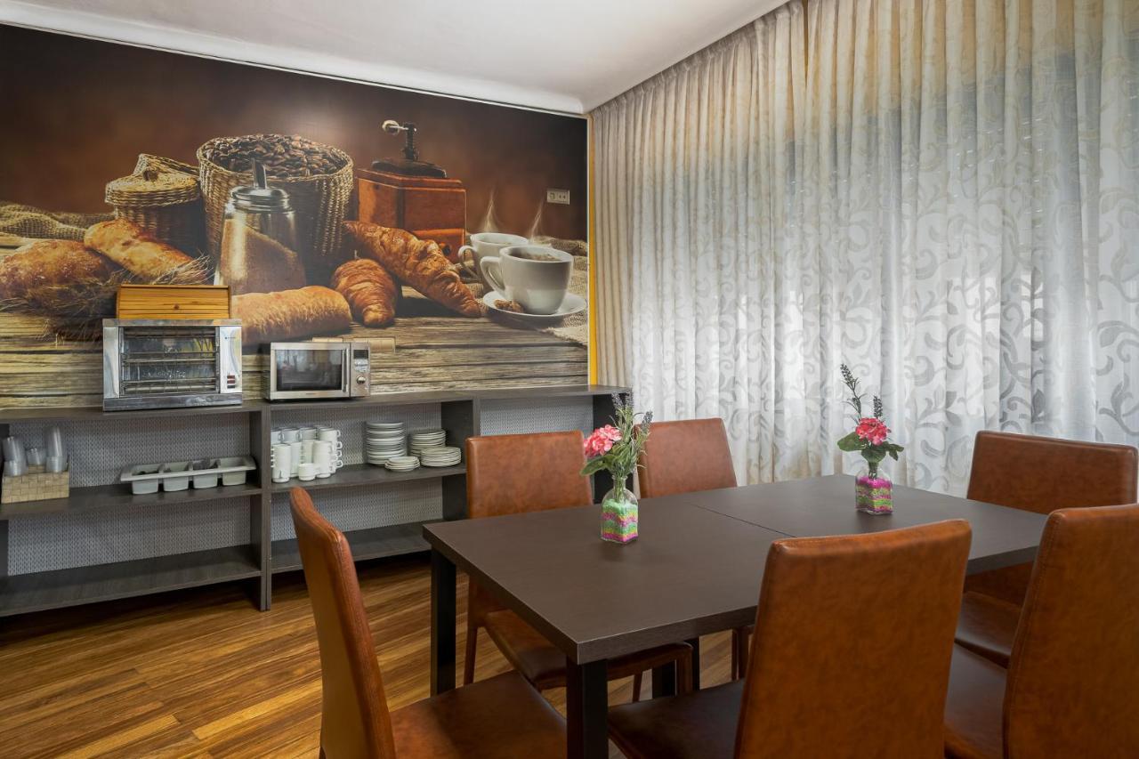 Hotel Regio Torrelavega Eksteriør bilde