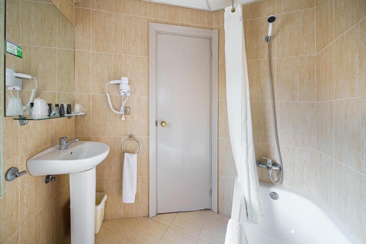 Hotel Regio Torrelavega Eksteriør bilde