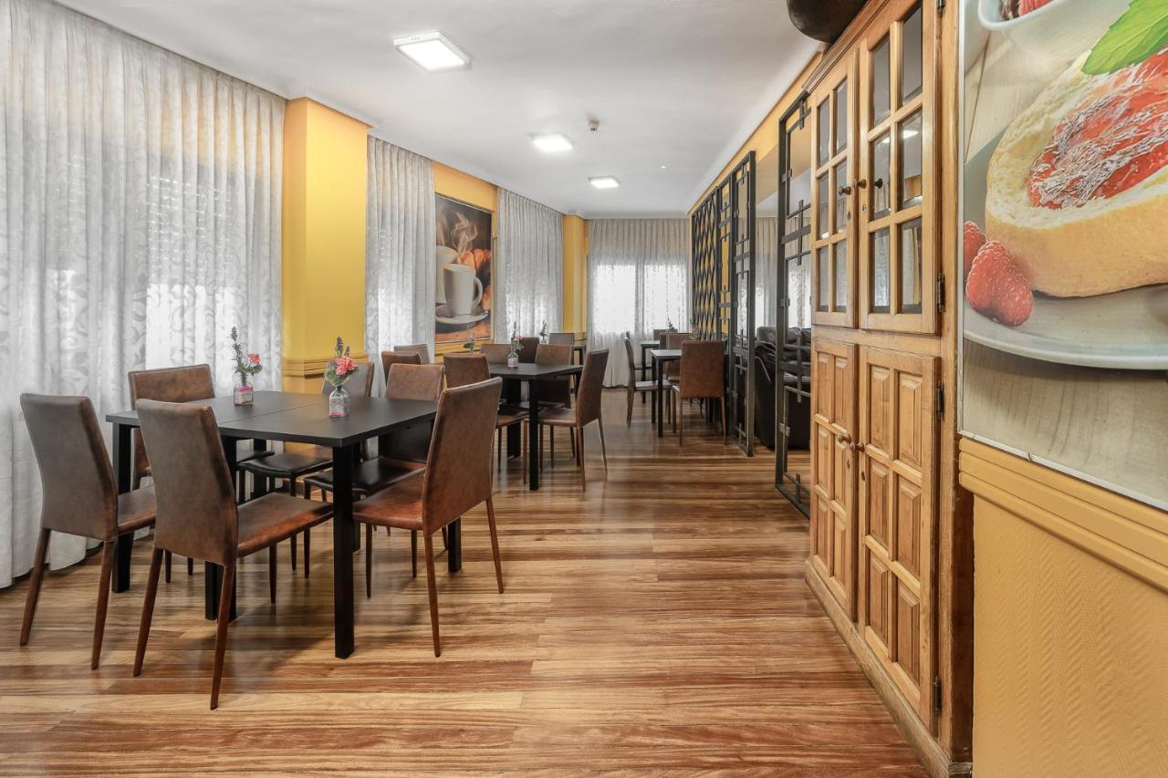 Hotel Regio Torrelavega Eksteriør bilde