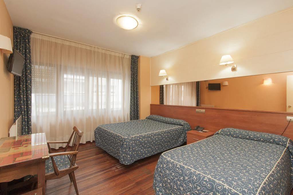 Hotel Regio Torrelavega Eksteriør bilde